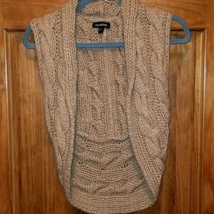 Bebe sleeveless sweater